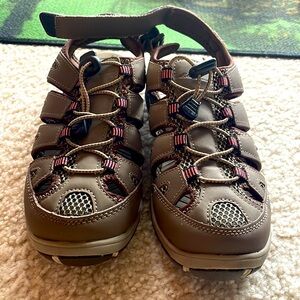 Eddie Bauer Outdoors Sandals Size 8